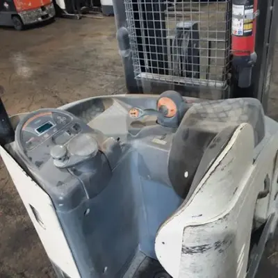 USED 2019 CROWN RR5725-45