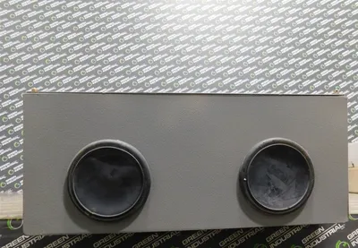 Enclosure 27-5/8" External H 17-3/4" External W 9-1/4" External D Used