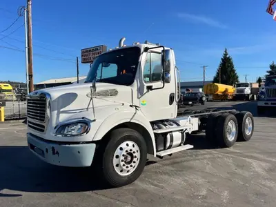 Used 2014 FREIGHTLINER M2112 Cab Chassis trucks Washington US | Puget Sound Truck Sales #1546538