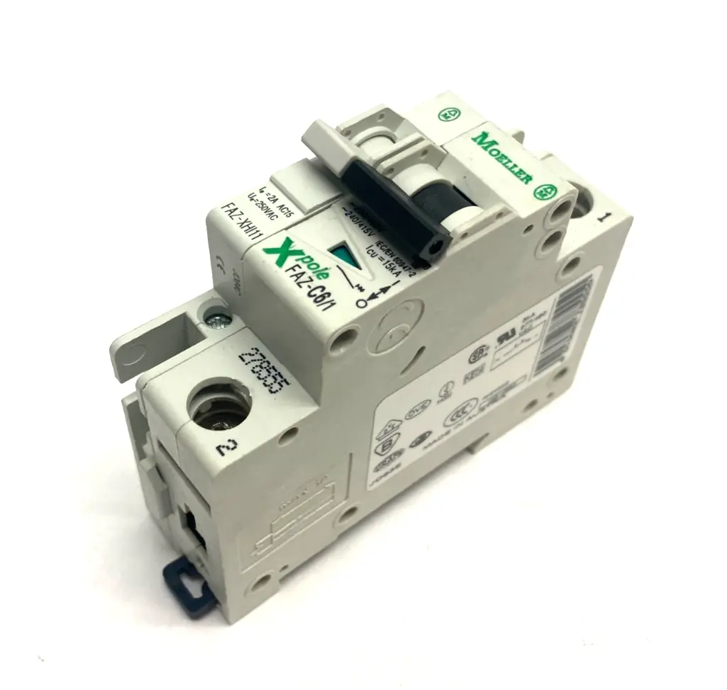 USED EATON, MOELLER CIRCUIT BREAKER 1P XPOLE/XEFFECT W/ FAZ-XHI11