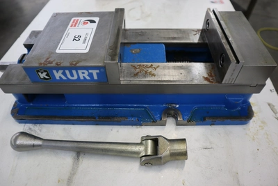 Used KURT WORKHOLDING SOLUTIONS D688 Vises Minnesota US | Machinesused.com #1365976