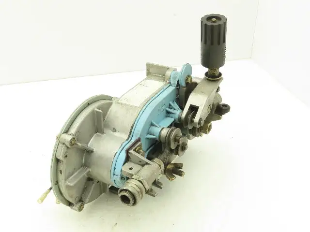 Yaskawa Electric CMR-231 U Welder Wire Motor Feeder 24VDC *READ*
