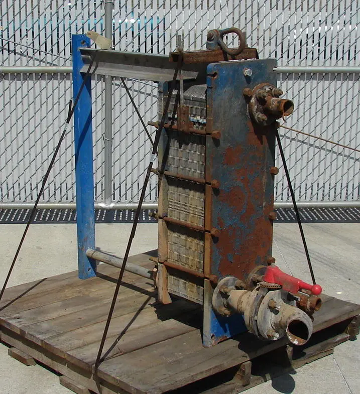 SPC4367  Heat Exchanger 93 sq.ft. APV plate heat exchanger, Stainless Steel