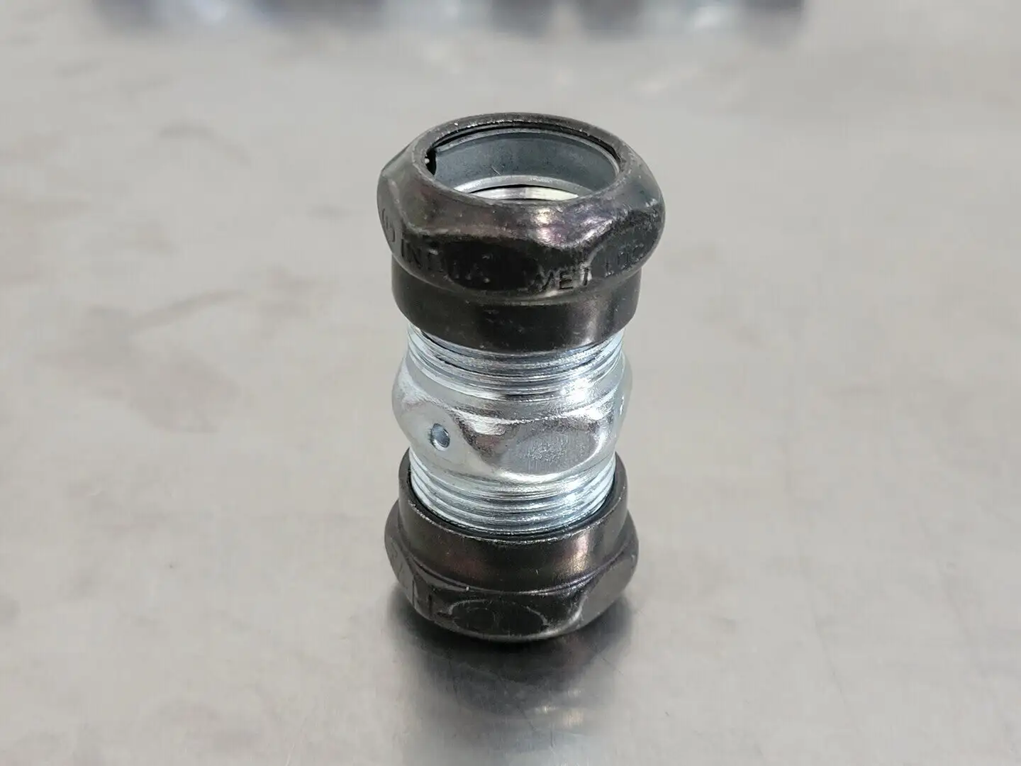 1/2" Wet Location Compression Coupling (Bag of 16)