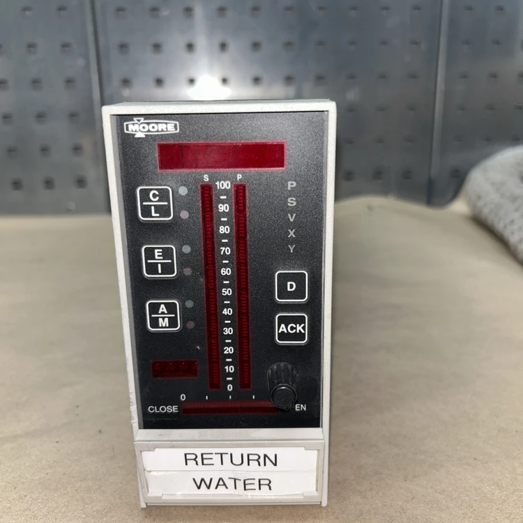 Used Moore Products 15738-119 PLC Input & Output Indiana US | J&J Industrial Supply #1073386