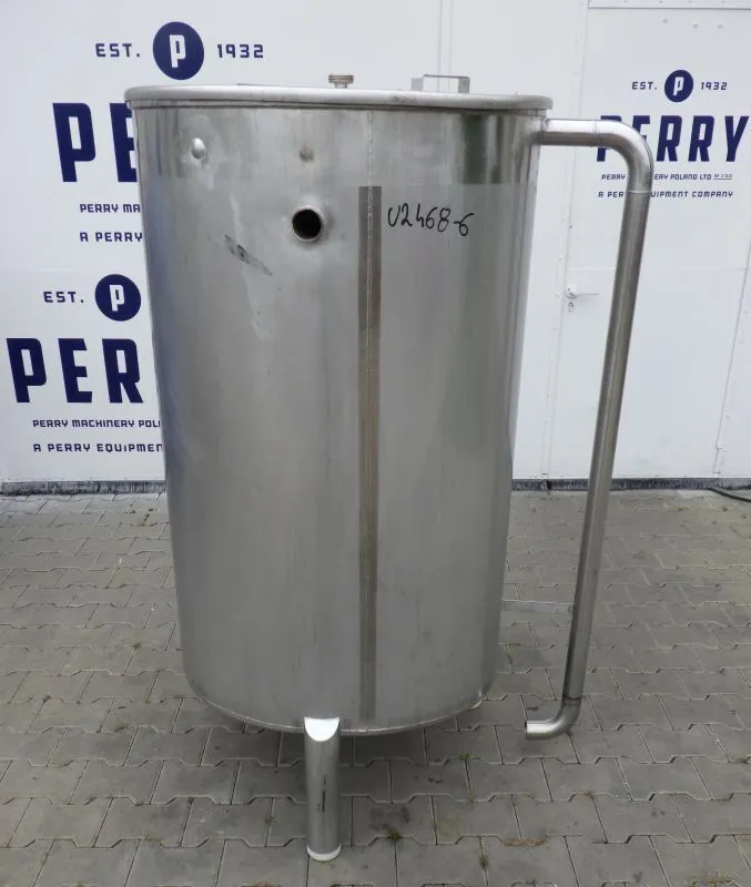 600 l Vertical stainless steel storage tank