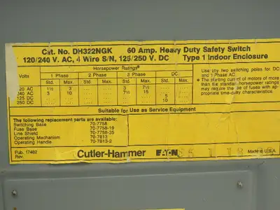 Cutler Hammer Eaton DH322NGK Safety Disconnect Switch 60A 250V 3Ph Fused