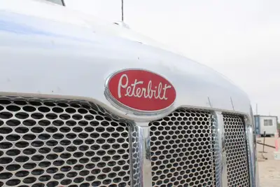 New | in-Stock 2027 PETERBILT 548 Vacuum Truck Texas US | Roll Off Truck World #1492009