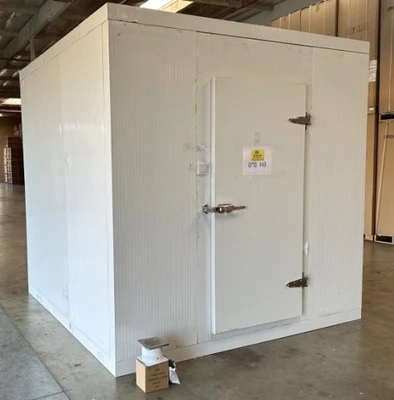 171-0080 8’ x 8’ Walk In Freezer Box with Floor