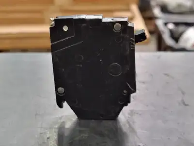 30 Amp, 1 Pole, 120/240 volts Circuit Breaker