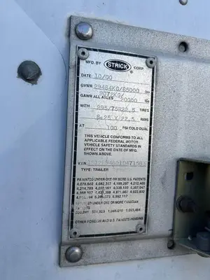 2001 Strick 48 ft Dry Van Trailer - Swing Door