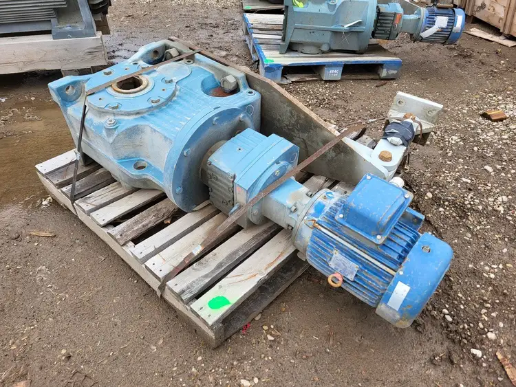 Used SEW-EURODRIVE KA127R87AM215-KS Motors (misc) British Columbia CA | Lenmark #246547