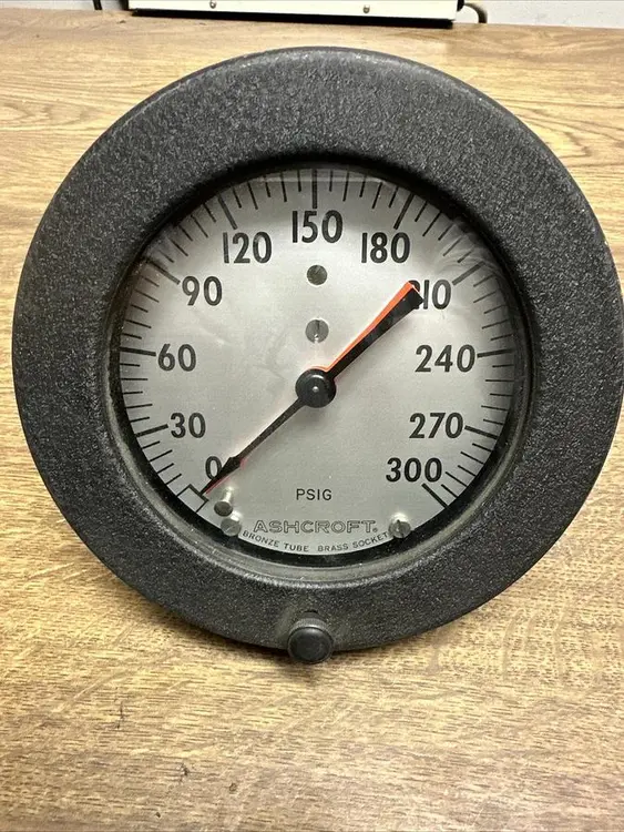 New | in-Stock ASHCROFT 0-300 Universal Pressure Meters Ohio US | Surplus Asset Holdings #1244038