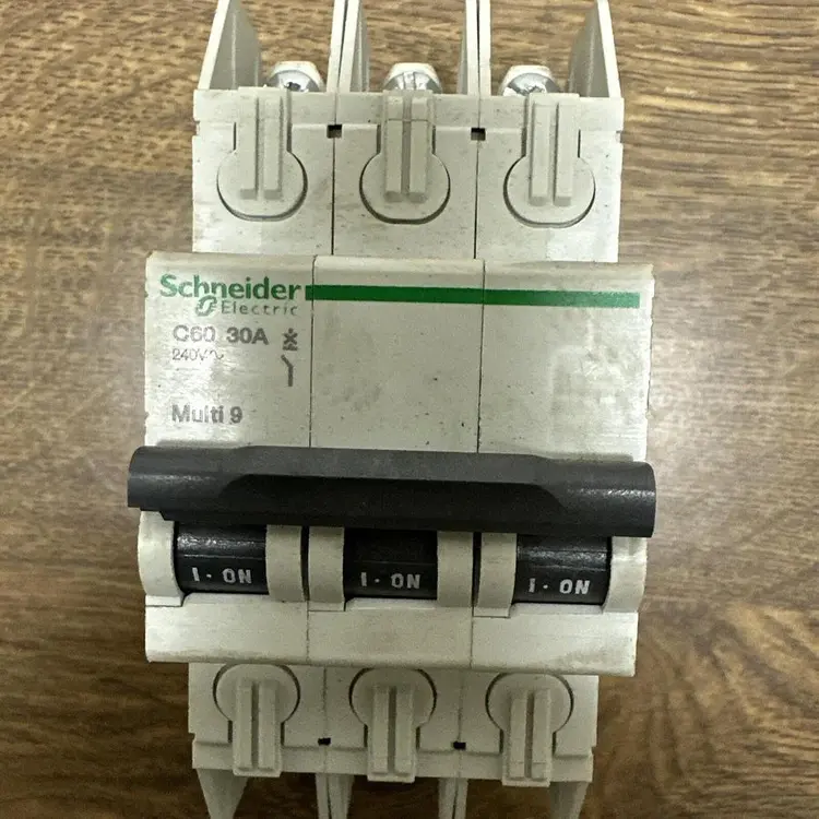 Used SCHNEIDER C60 30A Miscellaneous Equipment (Electrical & Power) Ohio US | Surplus Asset Holdings #1210205