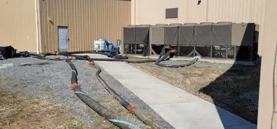 2022 YORK YCIV307HA46VABBXTX CHILLERS | Machinery Network (1)
