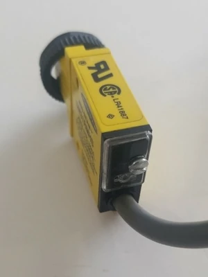 USED Banner SM31RMHS