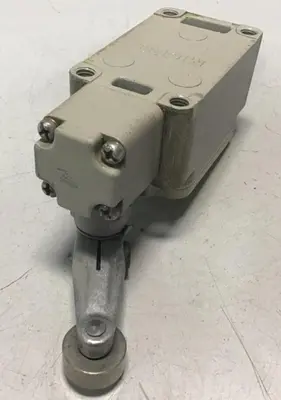 USED YAMATAKE 1LS-J500