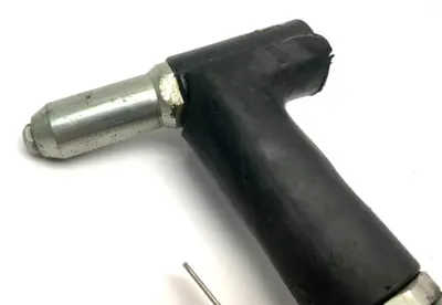 USED GESIPA PNEUMATIC RIVET TOOL 7 BAR 100PSI