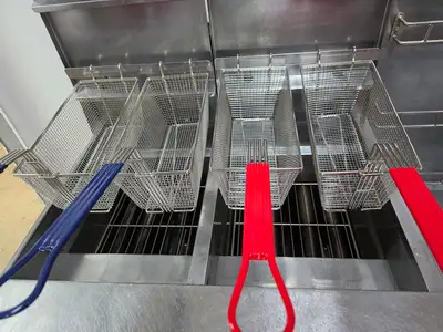 Used Pitco Used 2016 Pitco SGH50-4 Natural Gas Frying Station with Basket Hanger - FG5 Cookers / Coolers / Fryers Illinois US | Falcon Restaurant Supply #1374819