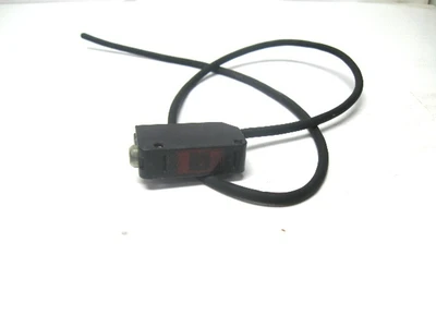 Keyence PZ-M51 Self Contained Thrubeam Photoelectric Sensor NPN, 12-24Vdc