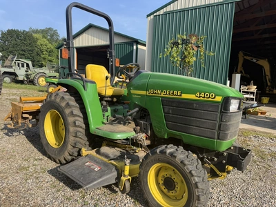Used JOHN DEERE 4400 TRACTOR Sub-Compact & Compact Tractors Michigan US | Miedema Asset Management Group #1443304
