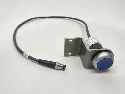 C22-DL-B-K10-24-P31 | Eaton  Compact 22.5mm Pushbutton Blue Male M8 4-Pin - Used