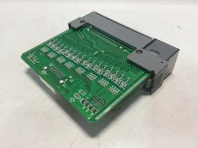 USED ALLEN BRADLEY 1746-OB32 SER D