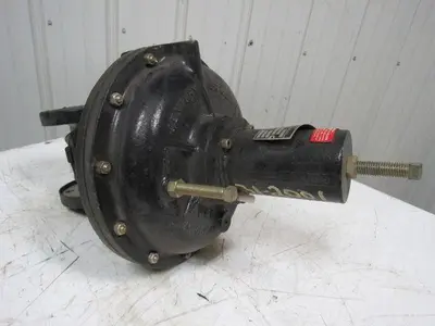 Saunders Valve Inc. 1-1/2" Diaphragm Valve With An ESC Modulator Actuator