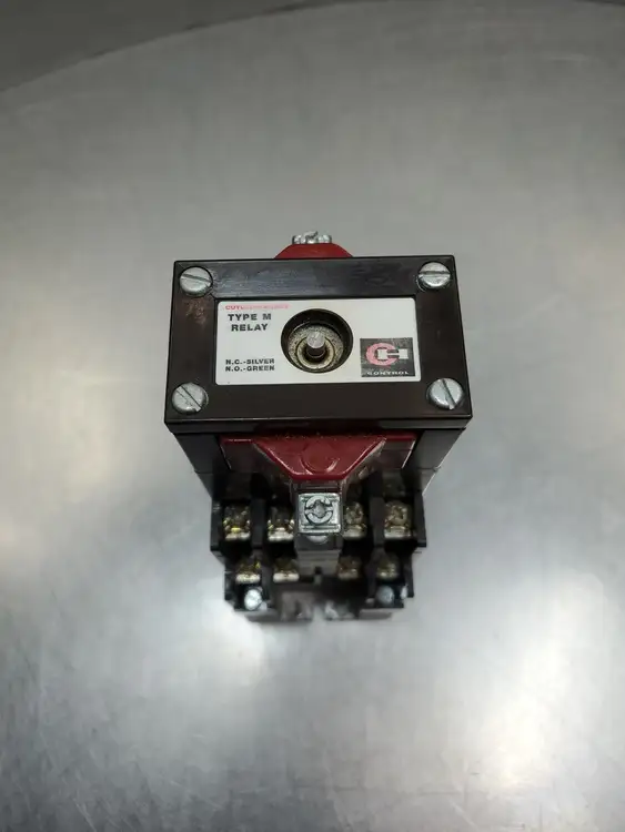 Used Cutler-Hammer D26MR802 Ser A3 Type M Latched Relay. Relays & Switches South Carolina US | Palmetto Automation #1511041
