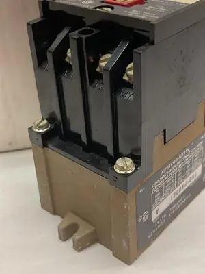 Used ALLEN-BRADLEY 700-P400A1 Miscellaneous Equipment (Electrical & Power) | Surplus Asset Holdings #1200106