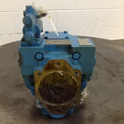USED VICKERS PVE47QI35V25AR