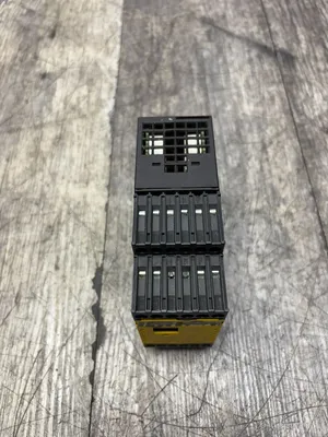 USED IFM AC002S