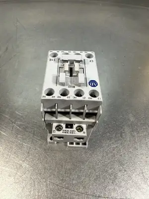 Allen-Bradley 700-CF310 Series A 600V AC. MAX (BIN-1.1.1)