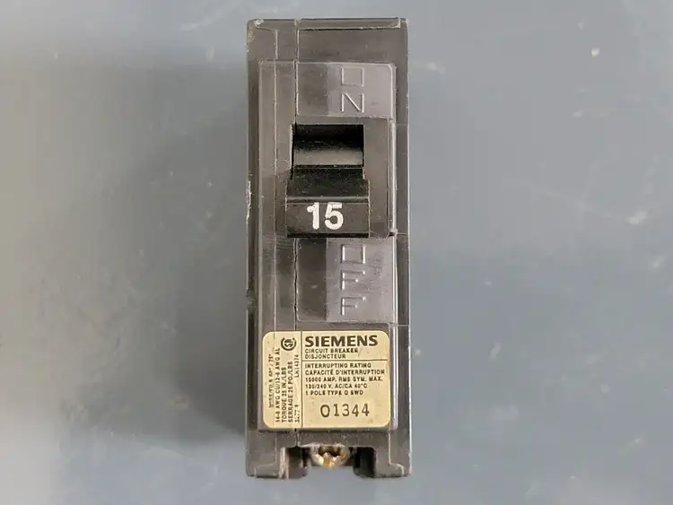 Used SIEMENS Q115 Switchgears British Columbia CA | Lenmark #243437