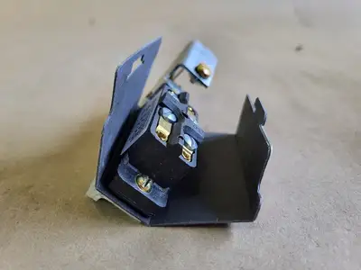 NEW SQUARE D EK3001