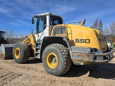 USED 2014 LIEBHERR L550