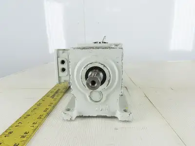 Lenze GST04-2M VBR 071-32 9.1:1 Ratio 230/460V 50/60Hz 155RPM Helical Gear Motor