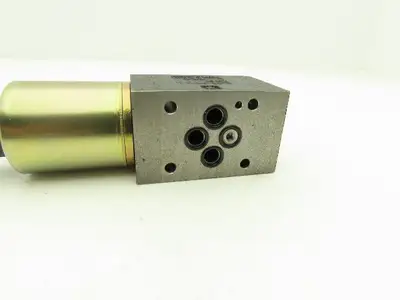 Parker D1VW20BNJDLJ575 Hydraulic Directional Solenoid Valve 24VDC