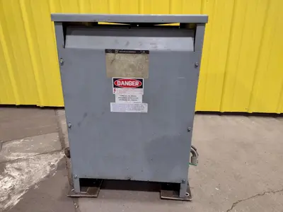 45 KVA SQUARE D COMPANY 3 PHASE  240 to 208Y TRANSFORMER: STOCK #20198