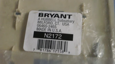 NEW Bryant 2-Gang Duplex Device Receptacle Wallplate