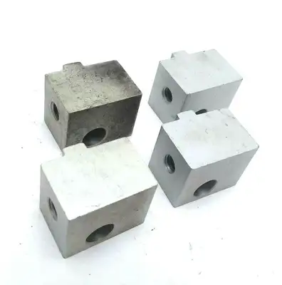 USED 80/20 15 SERIES ALUMINUM PANEL MOUNT BLOCK LOT OF 4