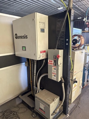 USED 2014 GENESIS J10057