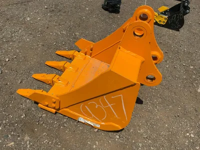 Used _UNKNOWN_ _UNKNOWN_ Multipurpose Buckets Michigan US | Miedema Asset Management Group #1311905