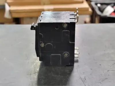 USED SQUARE D QOB360