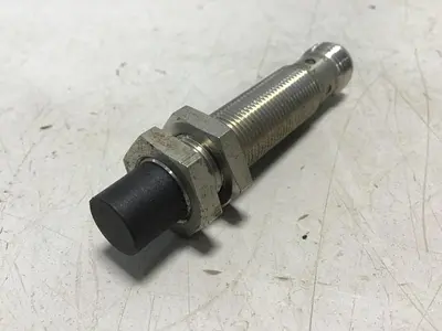 USED BALLUFF BES004N