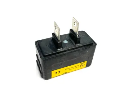 USED EATON BUSSMANN LOW-PEAK™ CUBEFUSE™ FUSE BLOCK, UL CLASS CF, DUAL ELEMENT