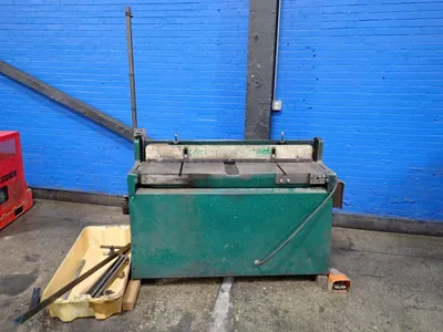 Tennsmith 24 Ga. Hydraulic Squaring Shear