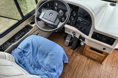 Used 2002 AIRSTREAM LAND YACHT XL396 Campers, Caravans, Motorhomes Kentucky US | Proxy Equipment #1385122