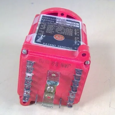 Arrow Hart TEMI-117 TIMER 110VAC .1-7 SEC 5D-4