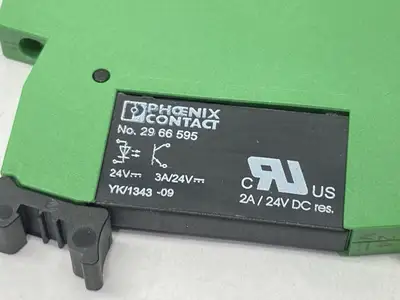 PLC-BSC-24DC/21 | Phoenix Contact  Relay Socket 2966016 w/ 2966595 Relay 3A 24V - Used